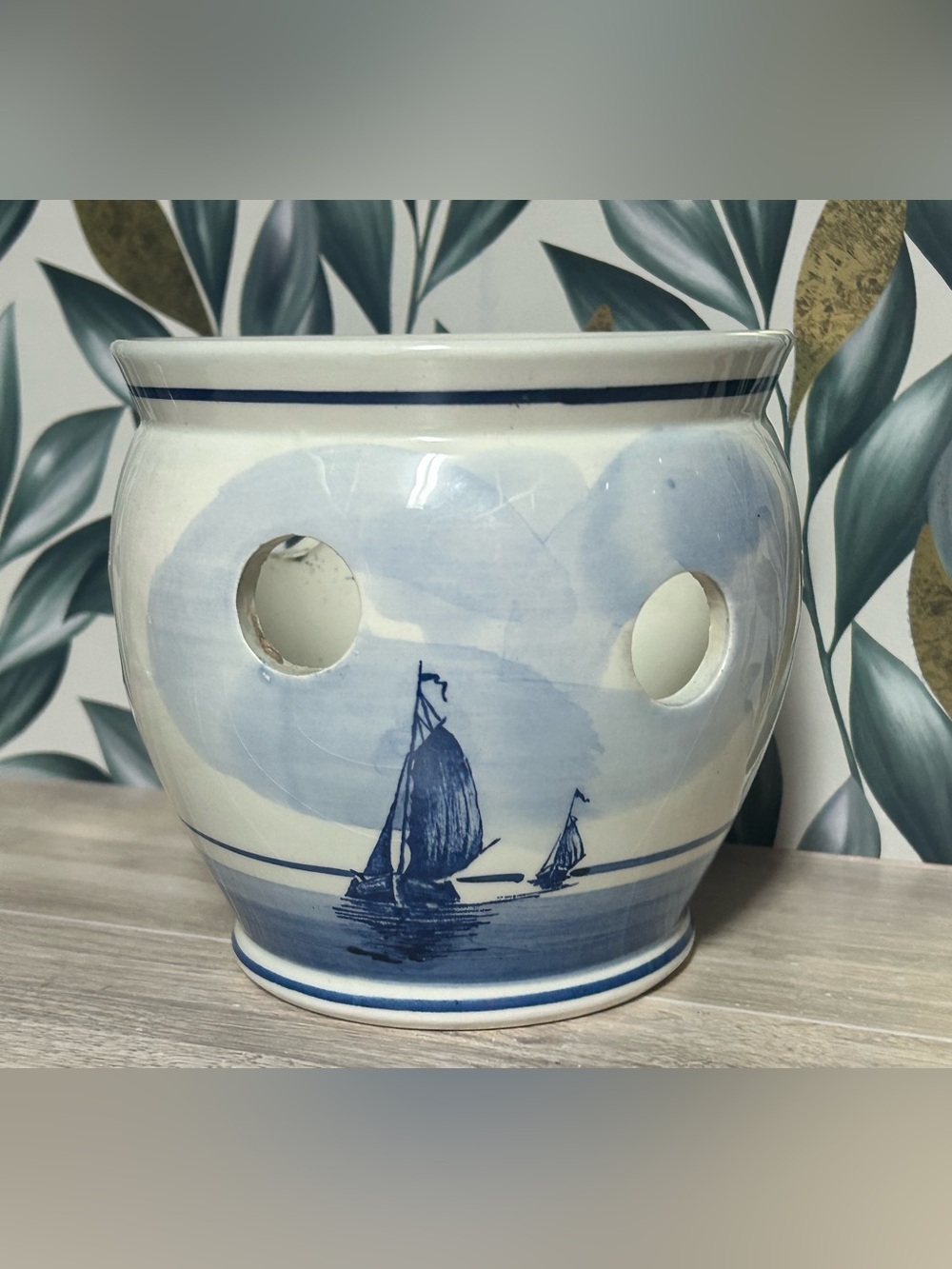 Vintage Delft Blue Crocus Bulb Planter and Orchid Pot - Picture 2 of 6